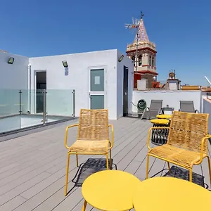 Nine O Clock San Luis Skyview Apartment Seville